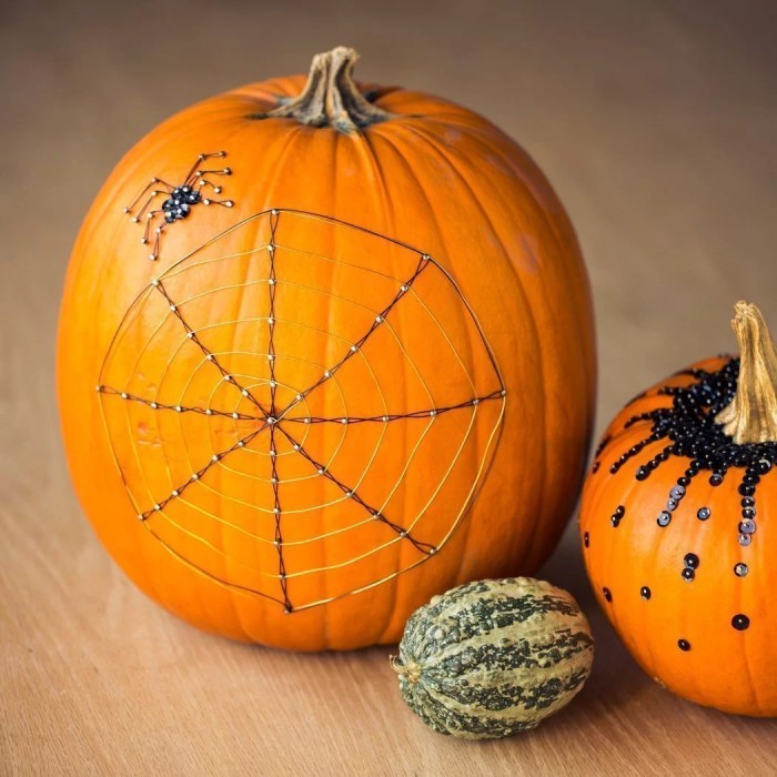 Halloween outdoor pumpkin decor