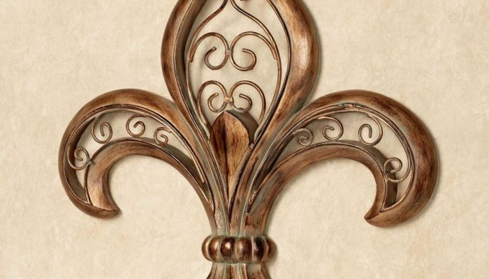 Fleur de Lis Outdoor Decor A Comprehensive Guide