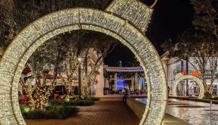 Commercial Outdoor Christmas Decor A Festive Guide