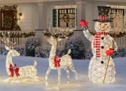 Farmhouse Outdoor Christmas Decor